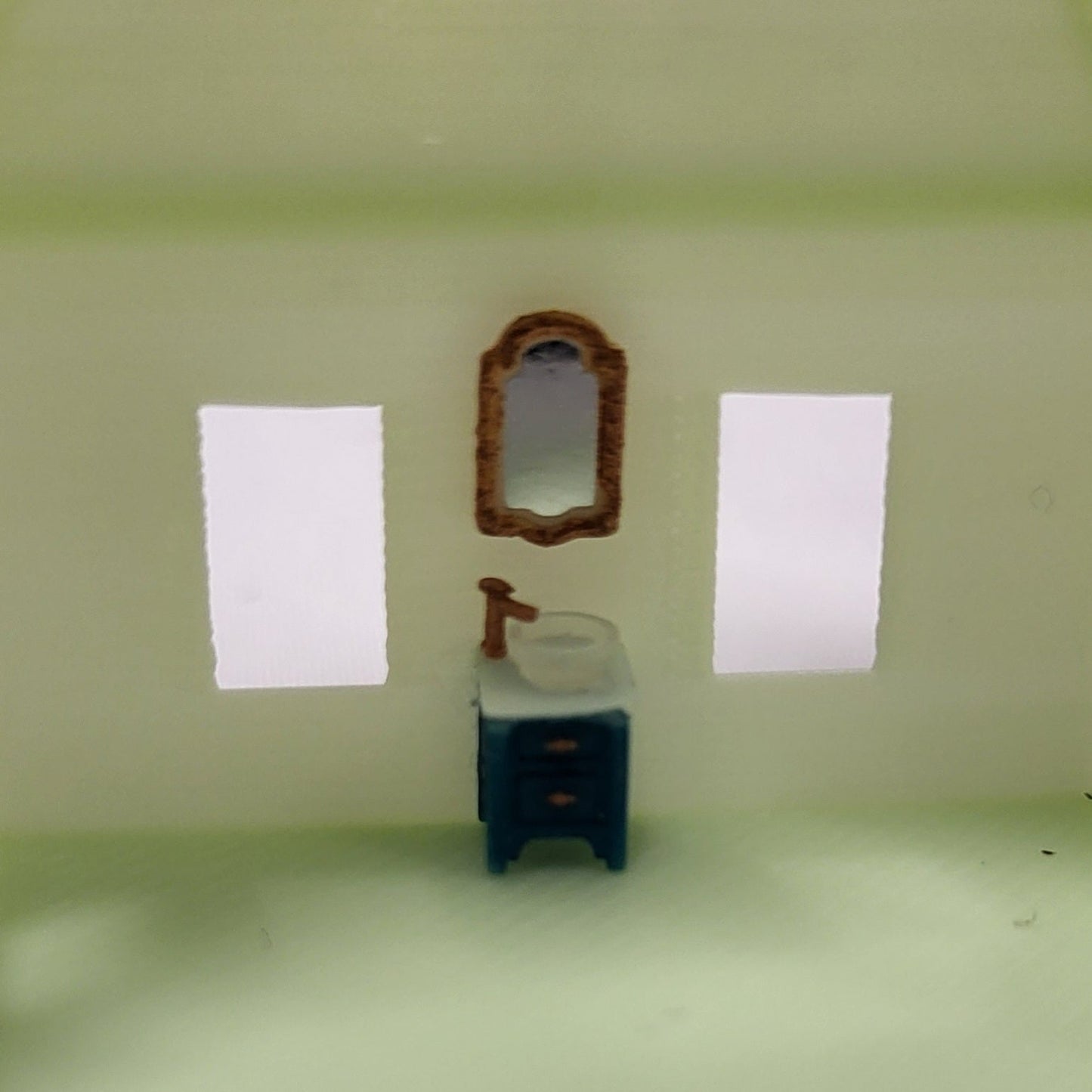 Bathroom Vanity & Mirror - 3D Printed Kit - Ivette Orellana - 1/144 Scale Dollhouse Miniature