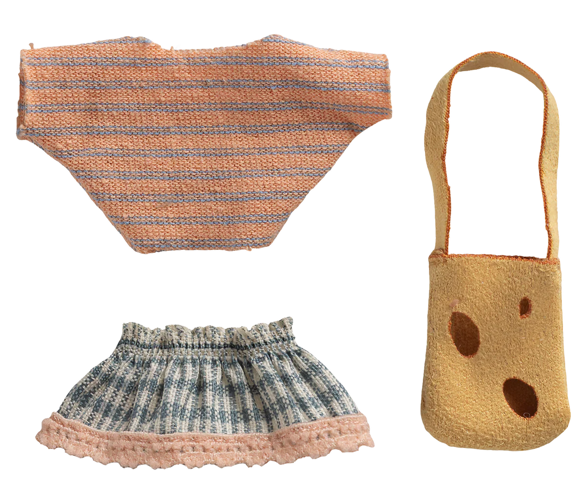 Clothes and Cheese Bag - for Little Sister Mouse - Maileg
