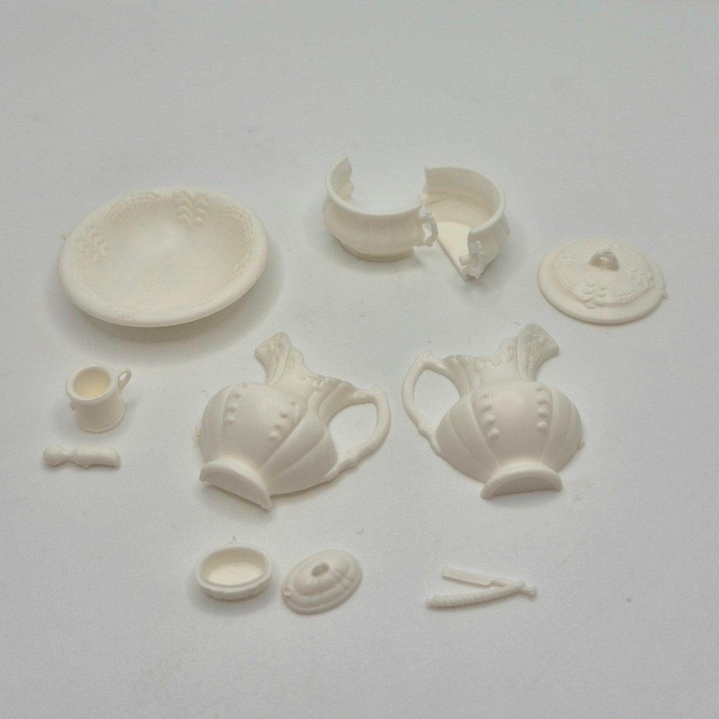 Chrysnbon 9-Piece Chamber Set - 1/12 Scale Dollhouse Miniature