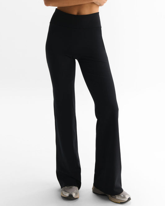 Flared Yoga Pants - Black