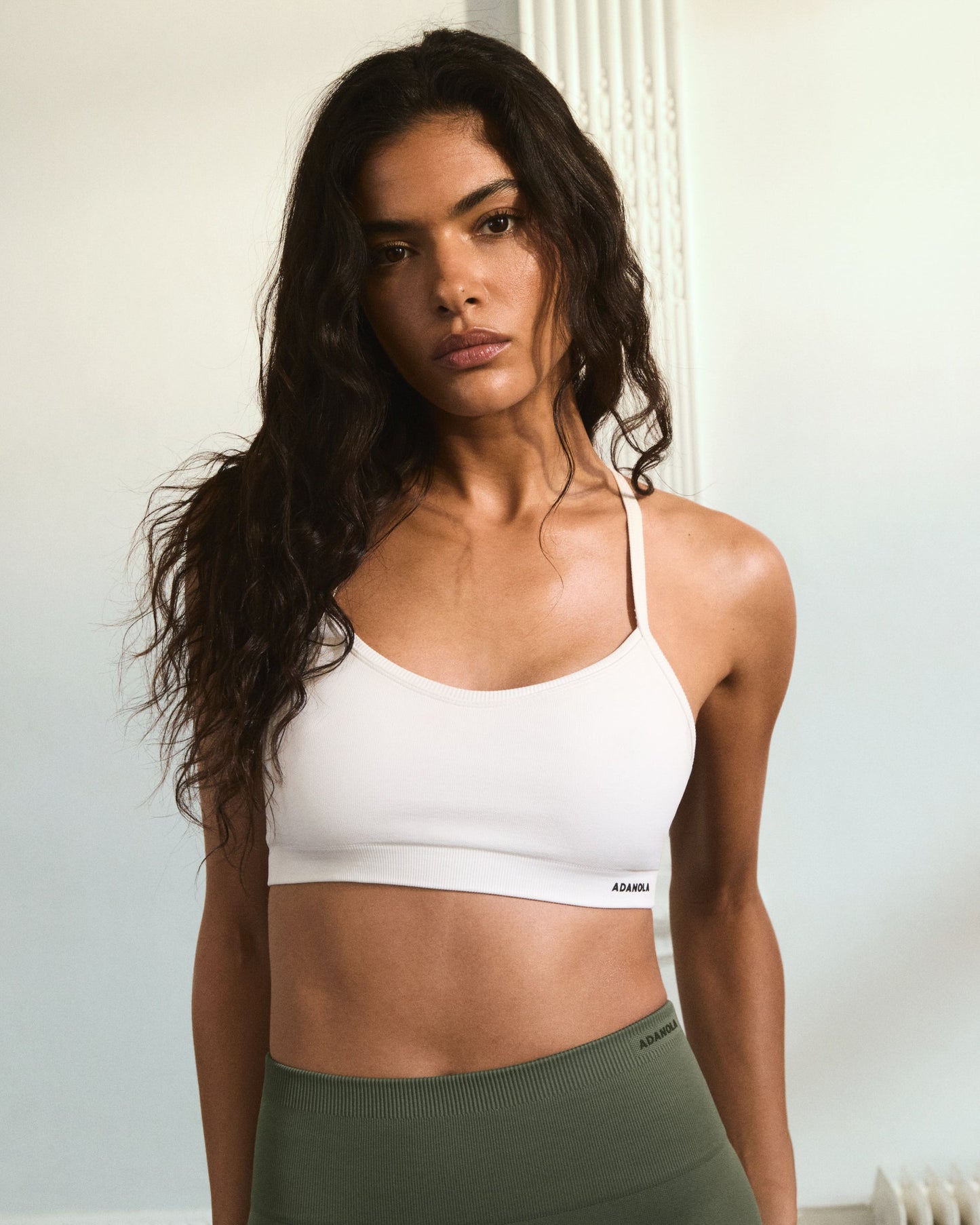 Classic Seamless Cross Back Bra - Warm White