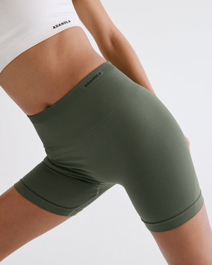 Classic Seamless Crop Shorts - Thyme Green