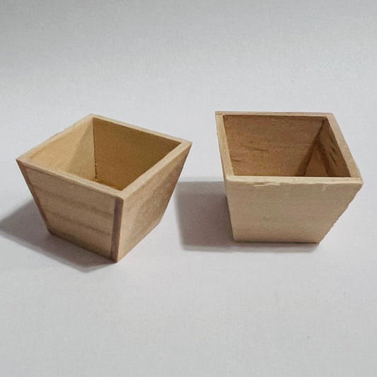2 Small Wooden Planters - Dollhouse Miniature