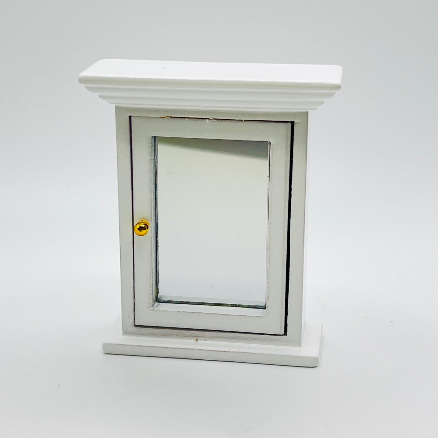Bathroom Storage Cabinet - White - 1/12 Scale Dollhouse Miniature