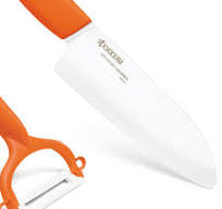 Kyocera Ceramic Santoku Knife and Y-Peeler Set