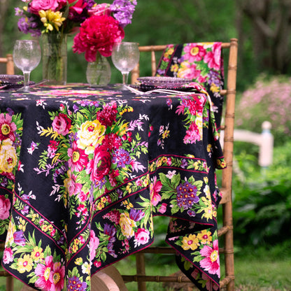 April Cornell – Avonlea Tablecloth - Black